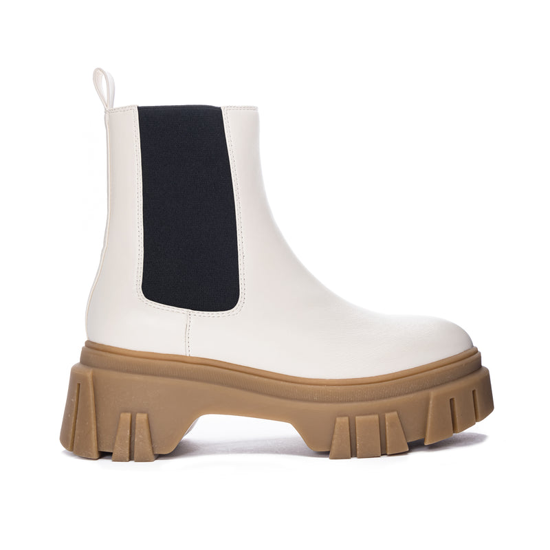 JENNY BOOTIE
